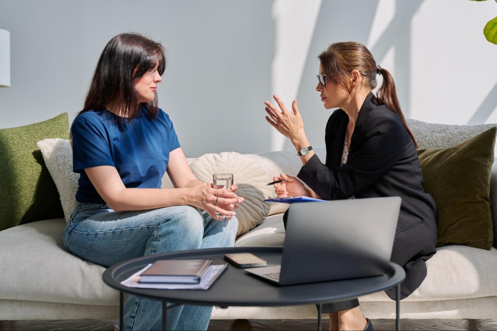 What Bad Coaching Looks Like in Personal Growth (And Why It Is More Common Than People Realise)